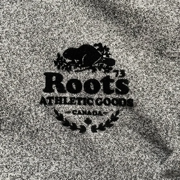 Classic Roots Quarter Zip - Picture 3 of 5